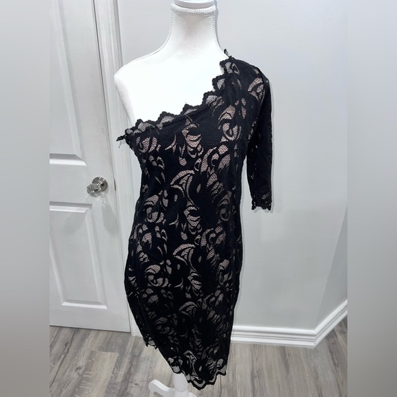 H&M black dress, one shoulder - Picture 2 of 5